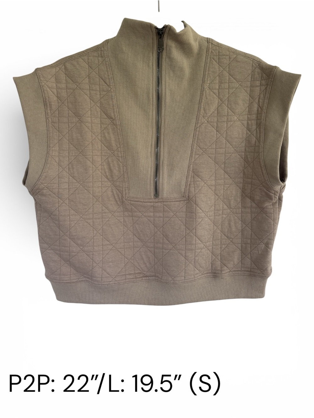 Entro Quilted Vest & Drawstring Short Set in Light Beige